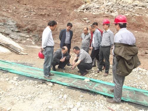 董蜀良一行到巴中天星橋水庫項目部檢查指導工作 