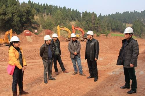 代勇、王裕明春節(jié)前夕到四處慰問一線干部職工