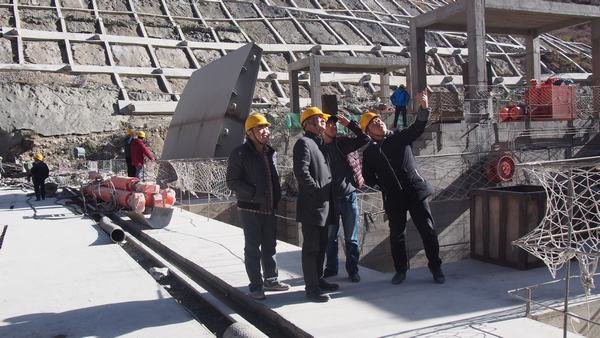 楊澤林一行到鑫宏公司各項目檢查安全生產標準化實施情況