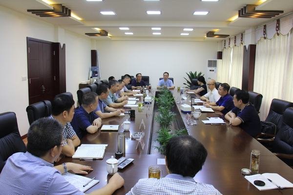 王華副廳長(zhǎng)一行到工程局調(diào)研并指導(dǎo)工作