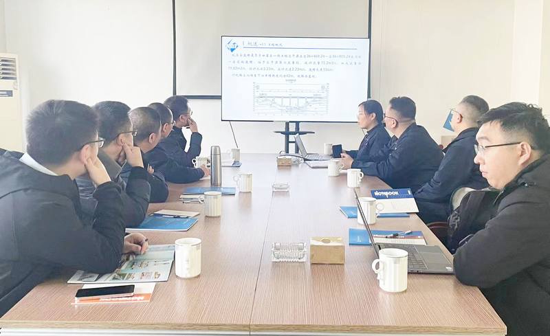 汪輝德一行赴鄭州對造槽機主要構件進行驗收